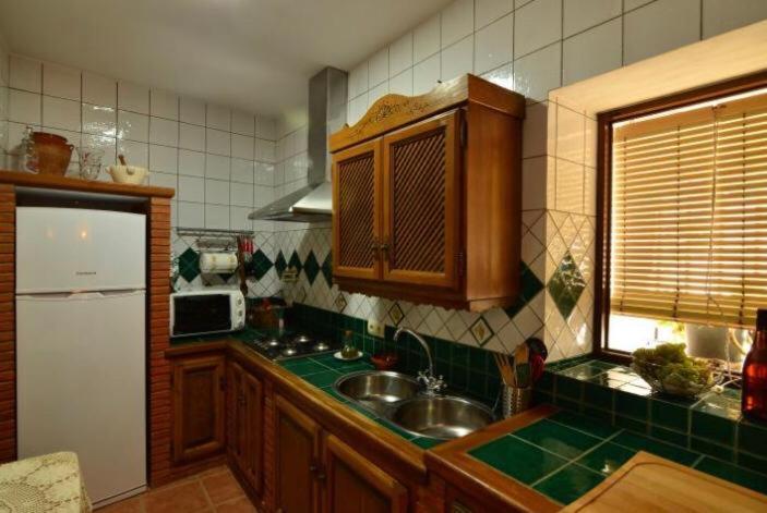 Casa Moraleda Pensionat Benalauría Exteriör bild
