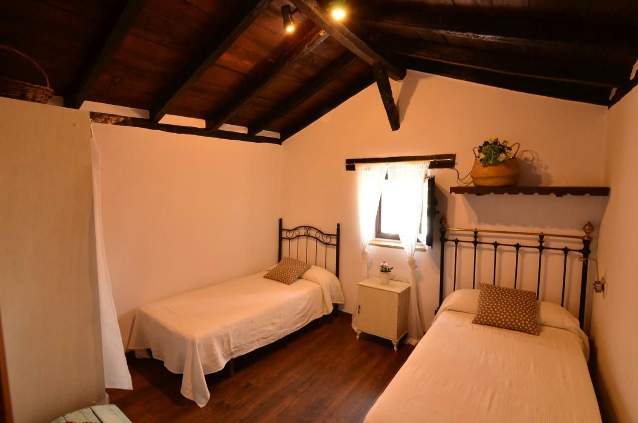 Casa Moraleda Pensionat Benalauría Exteriör bild